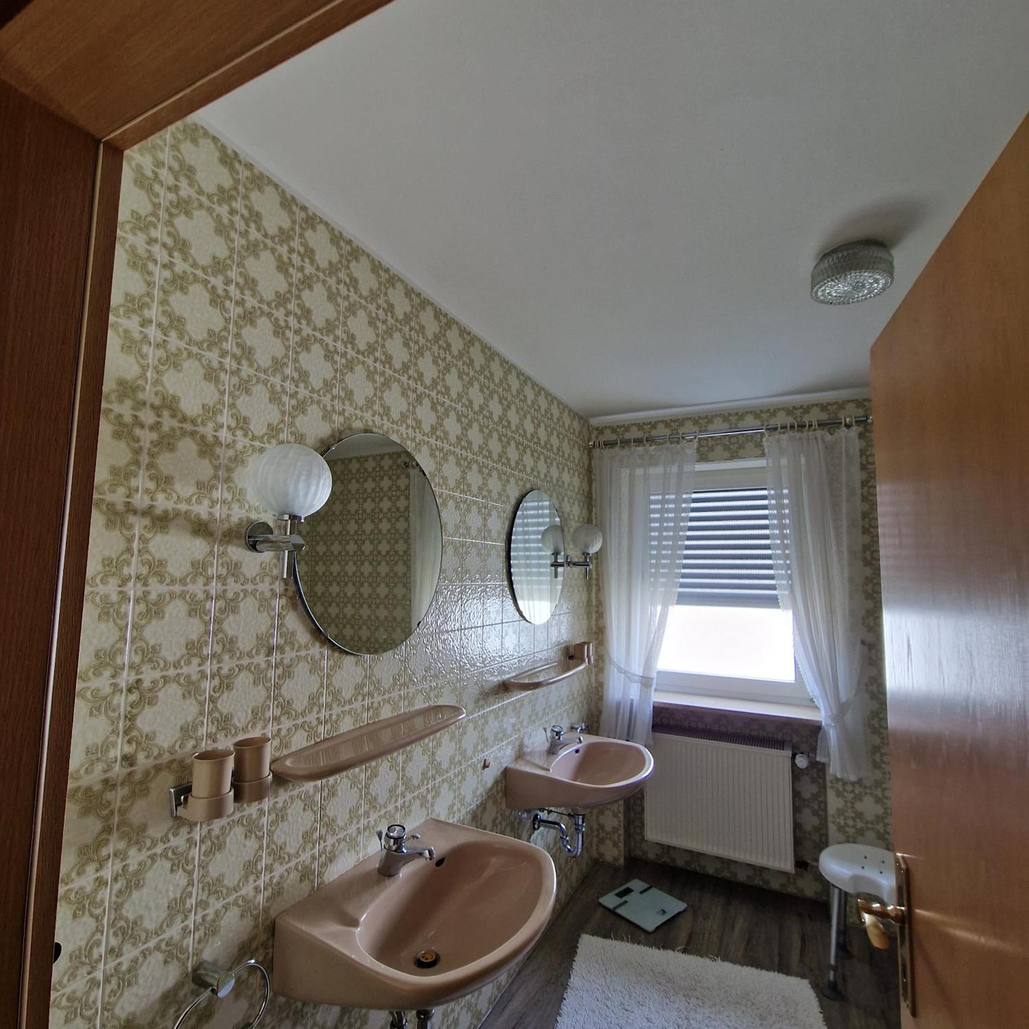 Ferienwohnung Mawitha Roth  Exteriör bild